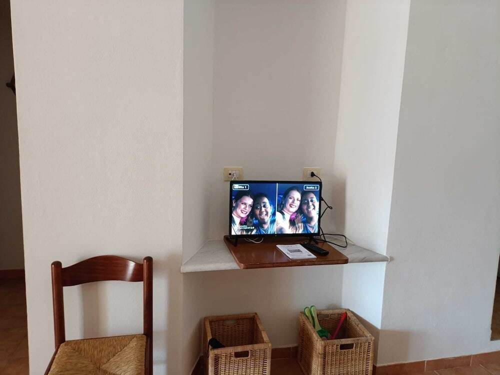 Tertenia 100 sq m on the 1st floor 3 min from the sea and fully fenced garden