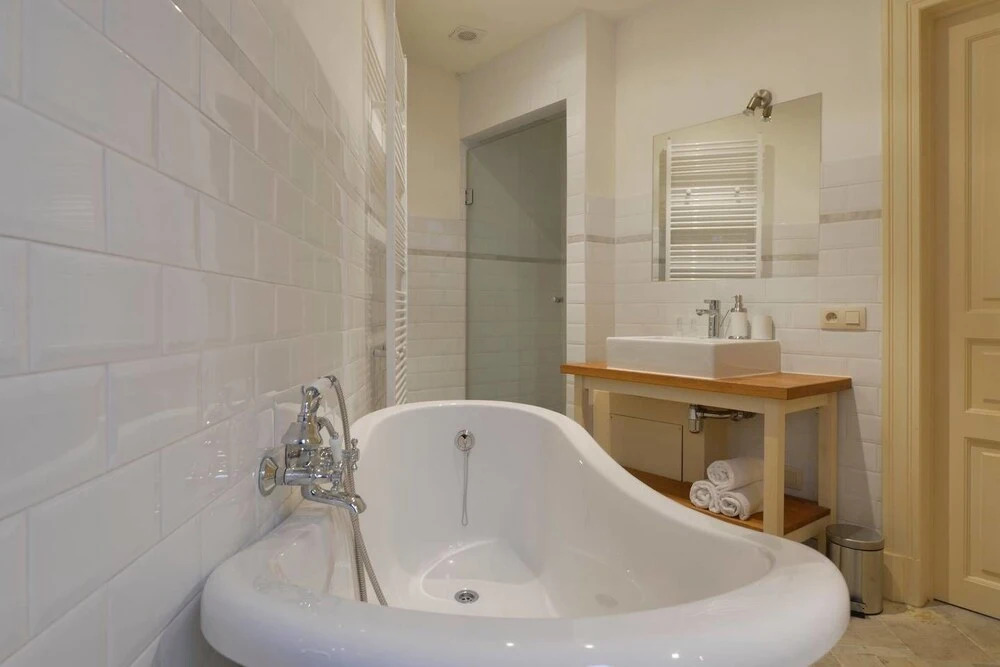 Saint Pauls Suite 38