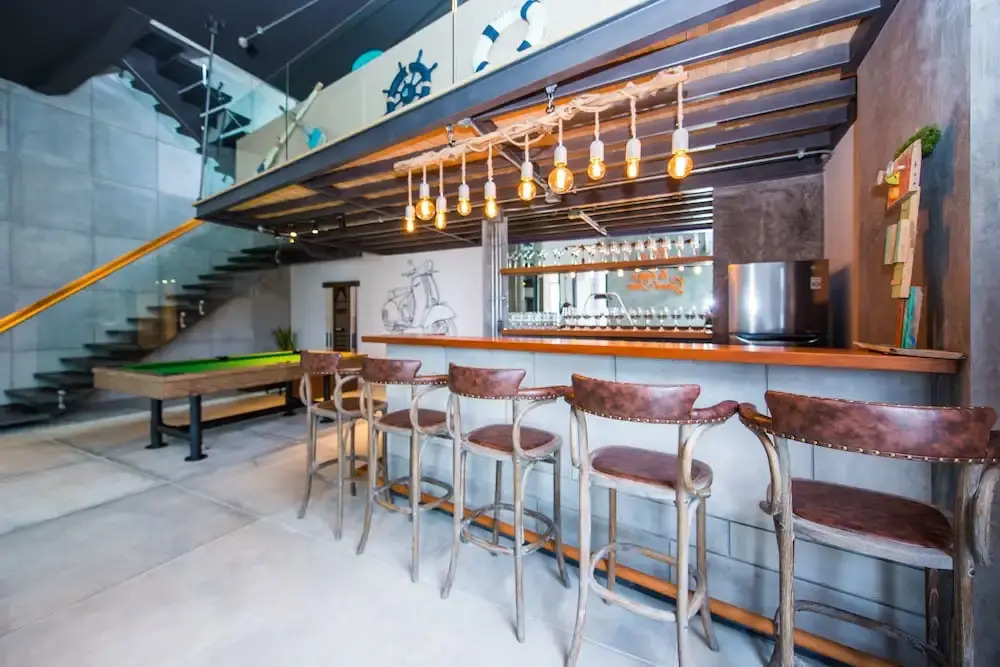 Luxury 5-Bedroom Villa With Games Room In Kata