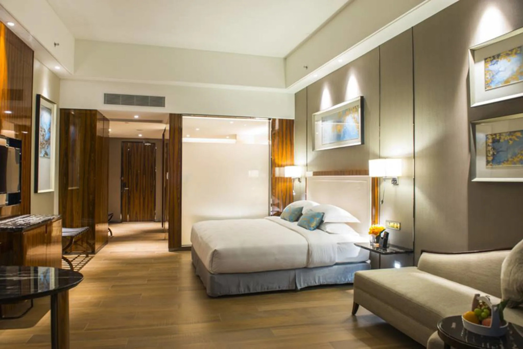 Forest City Marina Hotel