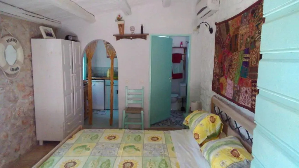 Authentic Greek Cottage- Daisy- Great Sea Views Ama 1304248