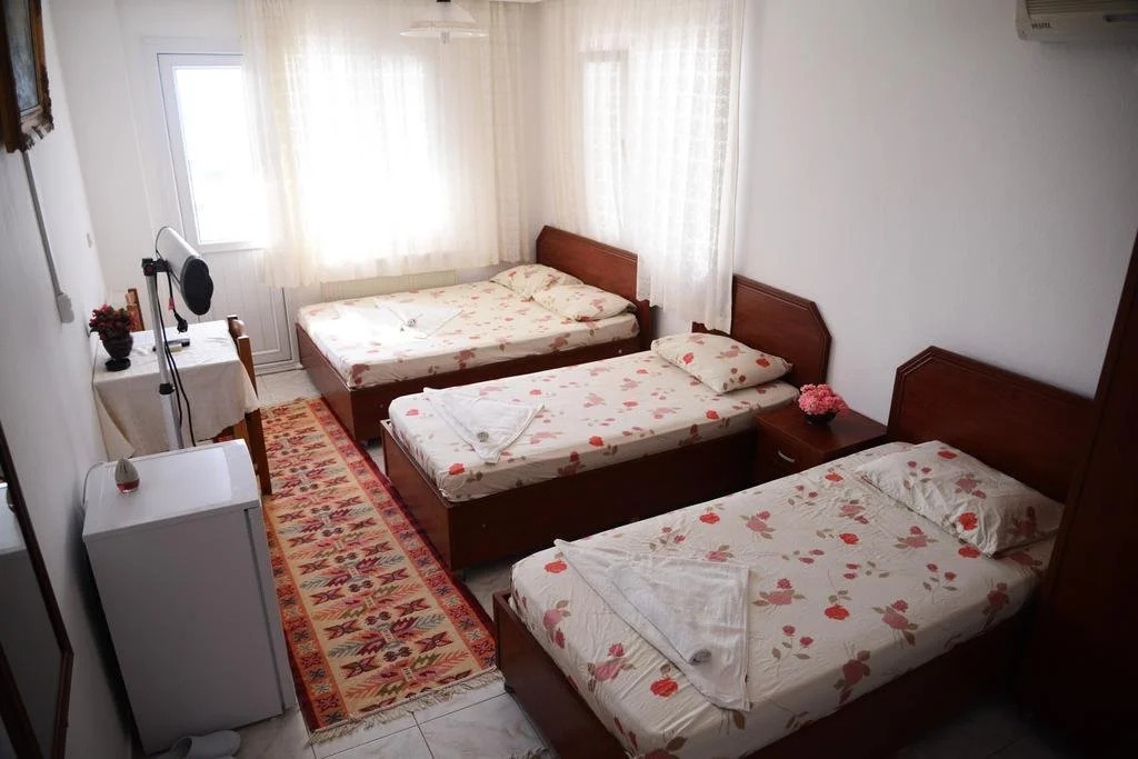 Huzur Hotel