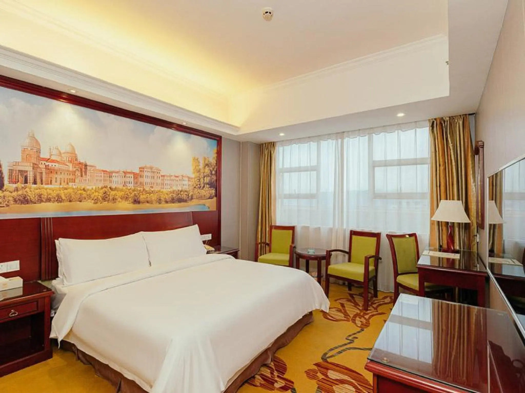 Vienna Hotel Huizhou Huiyang Danshui Road