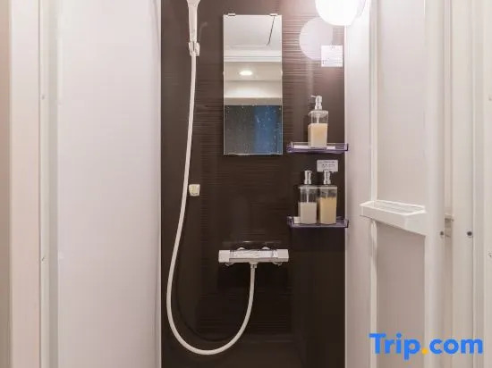 Maximum 6 people/Quiet residential area/Long-term accommodation/Wi-Fi/Close to station