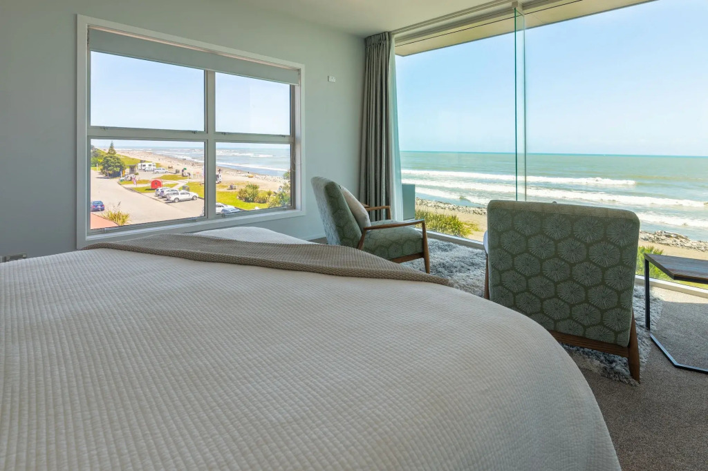 Beachfront Hotel Hokitika