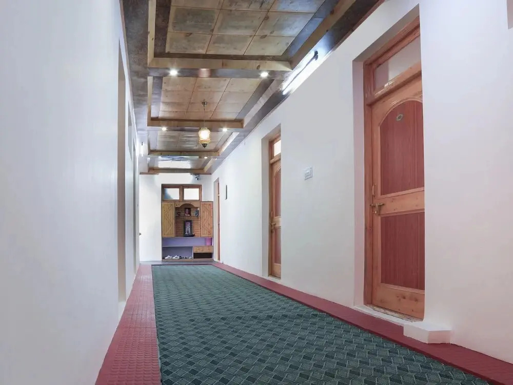 The Mir Villa by OYO Rooms