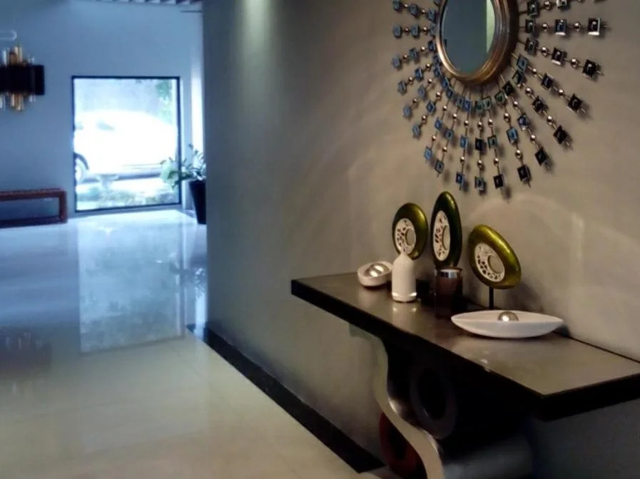 Lot 8 Serviced Apartments