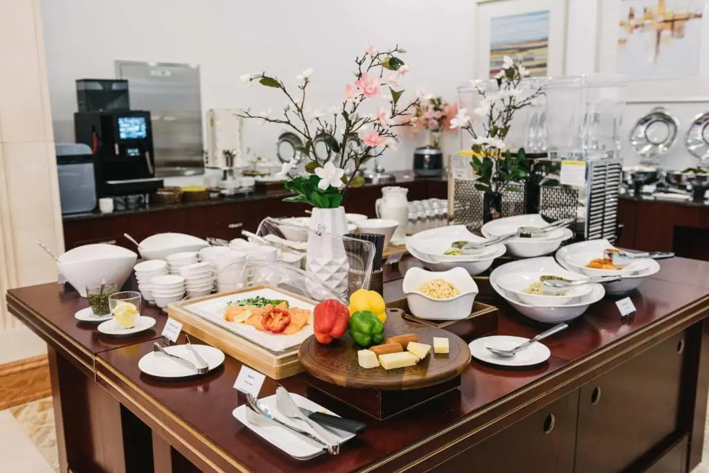 GoldOne Hotel & Suites