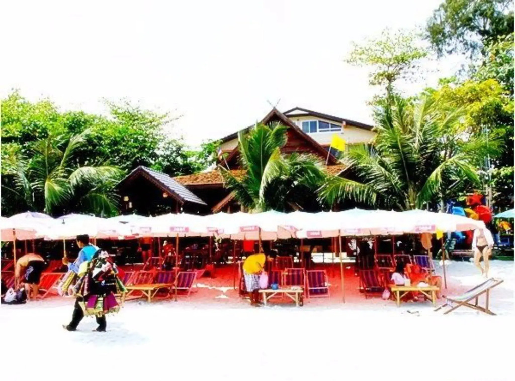 Jirawan Hotel