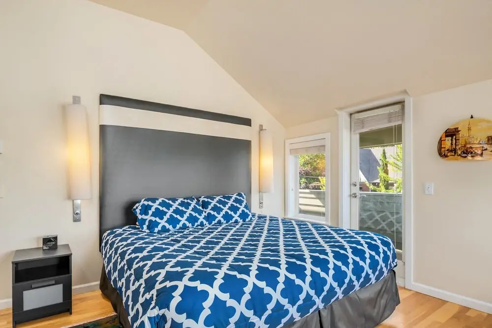 Seattle Vacation Home: Out of Africa
