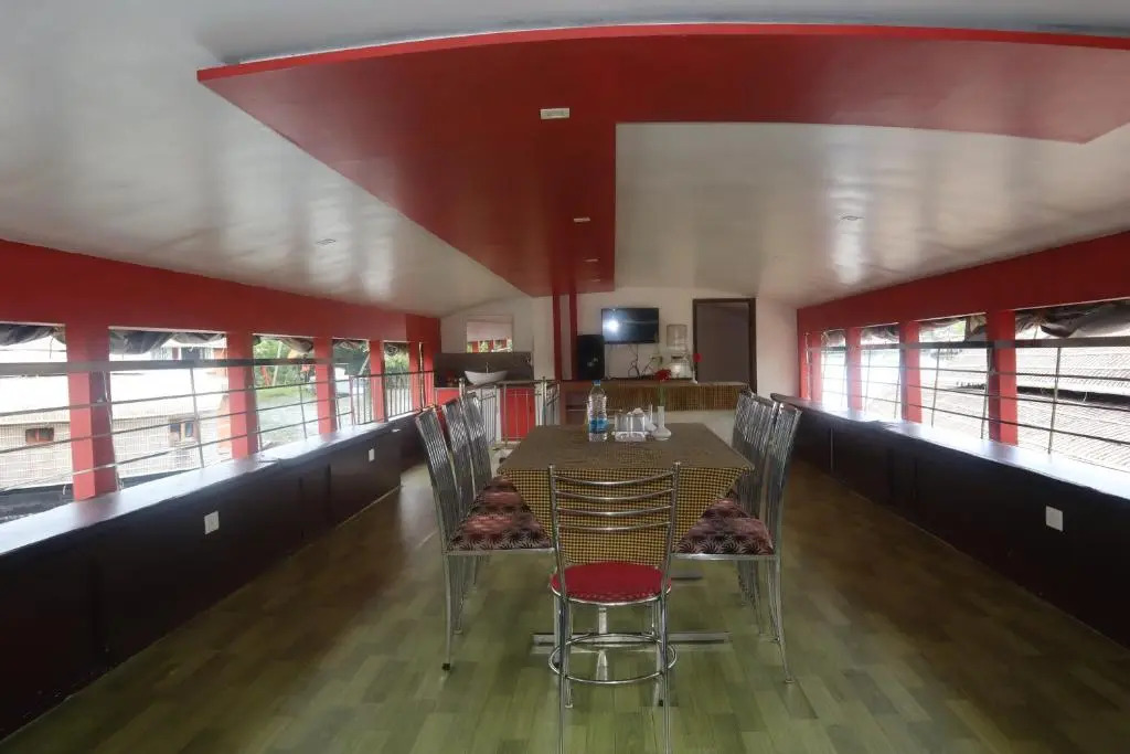 Kera Houseboats Alleppey
