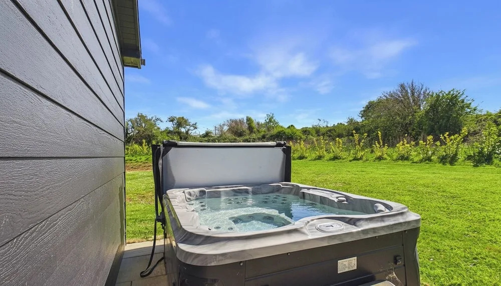 Swanlake Lodge - 3 Bedroom Lodge - Penally