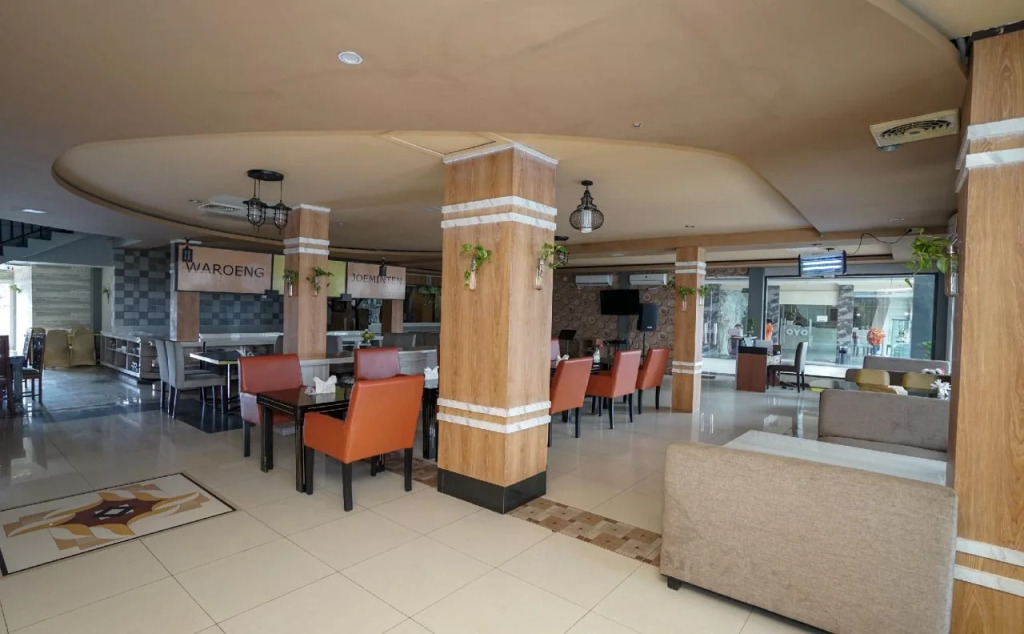 OYO 736 Hotel Best Skip