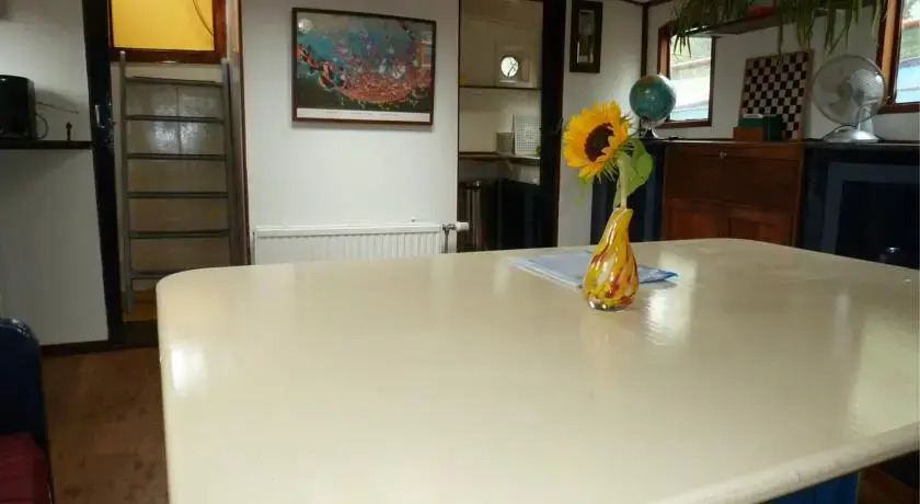 Houseboat Alternatief