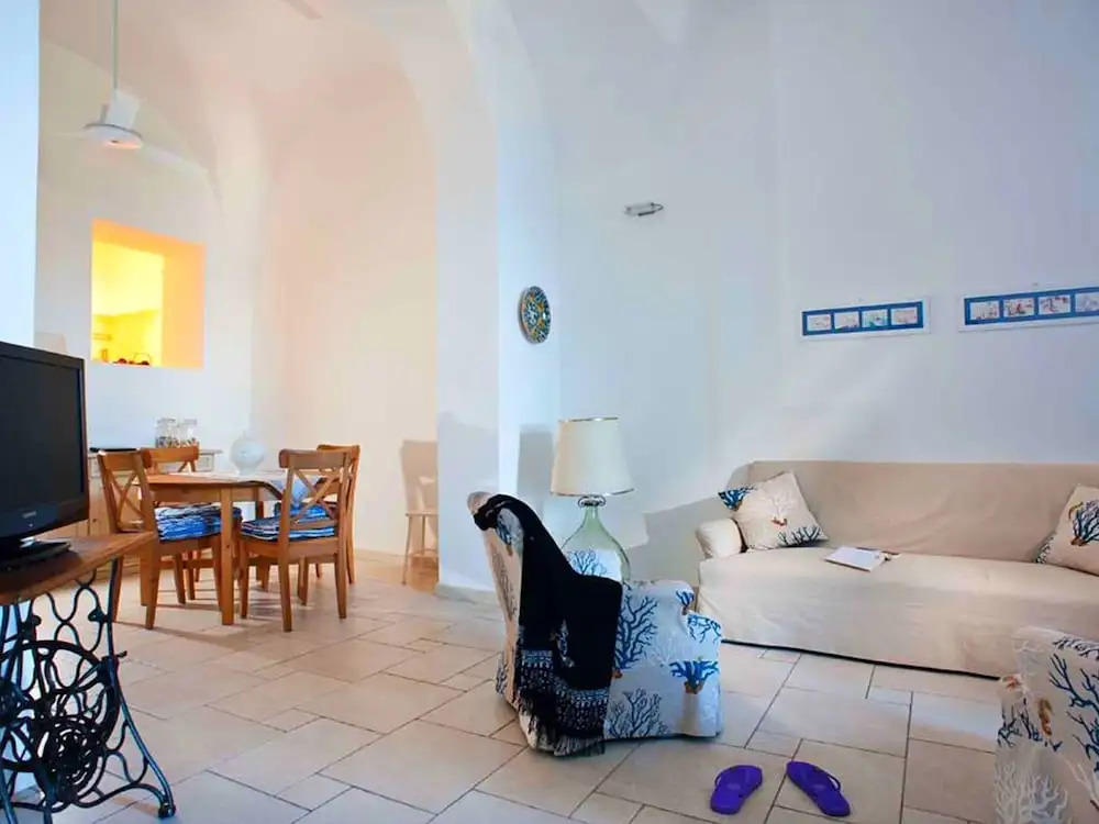 Apartment on the Boulevard of Santa Maria La Scala Near the Sea