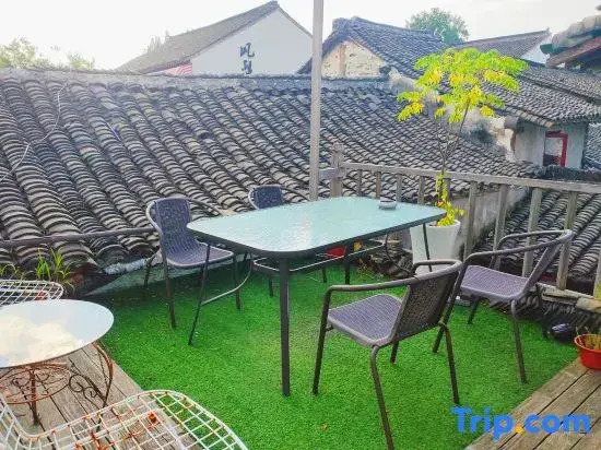 Xitang Self-Service. Jinmingge · Riverside Xiju