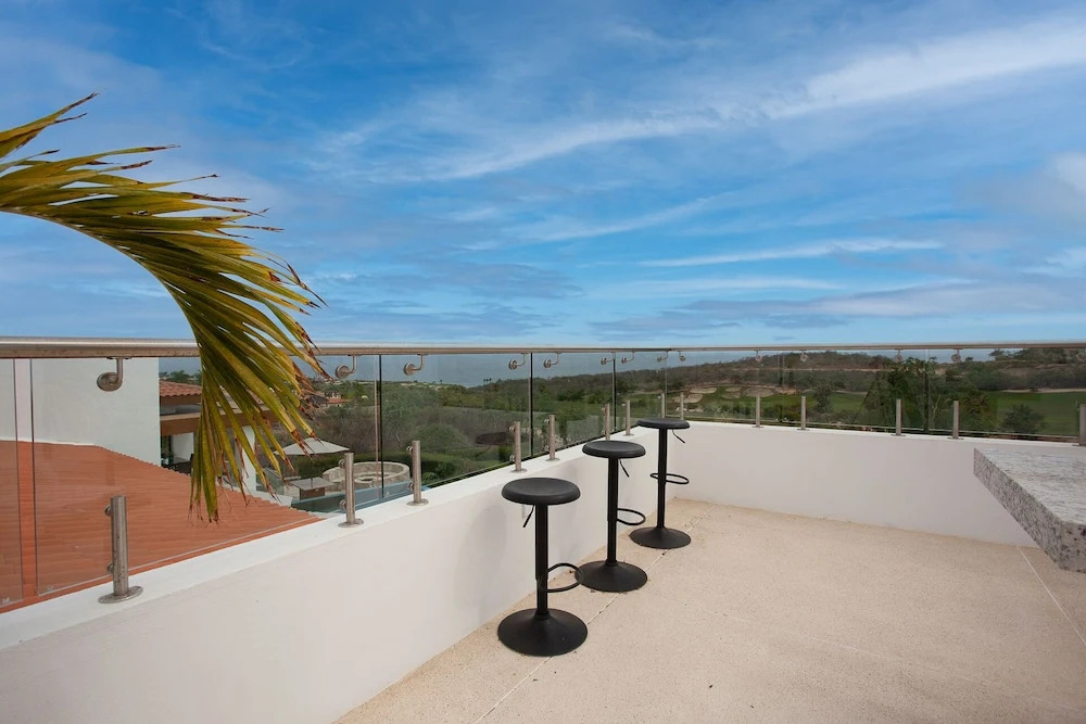 Gorgeous estate in Puerto Los Cabos golf and beach community
