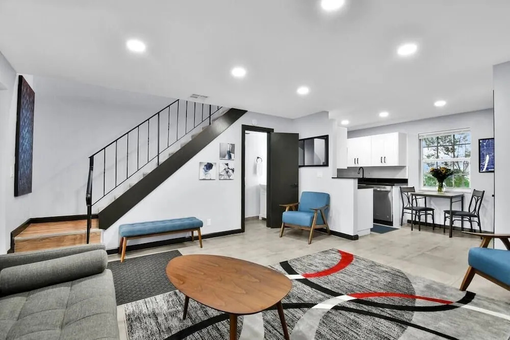 Private 2-bedroom Wilton Villas