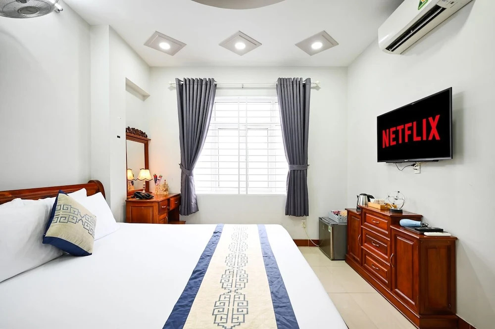 Sky Star Hotel Go Vap