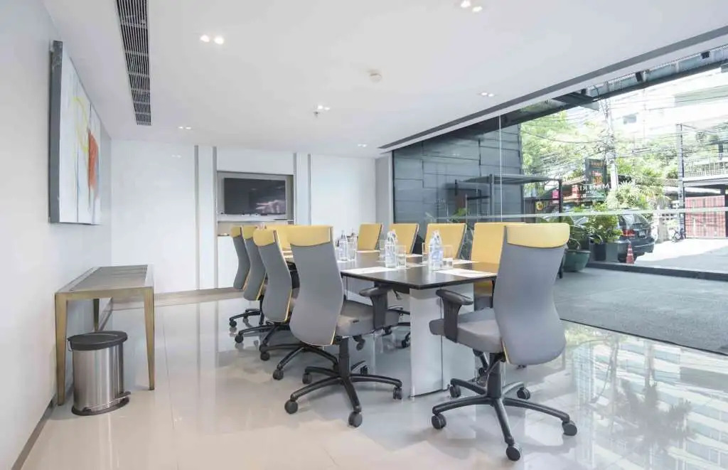 Отель Maitria Sukhumvit 18 Бангкок - Коллекция Chatrium