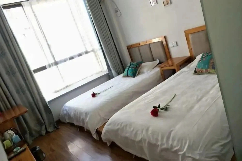 Lancha Renjia Inn