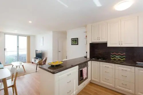 Ocean Breeze Apartment