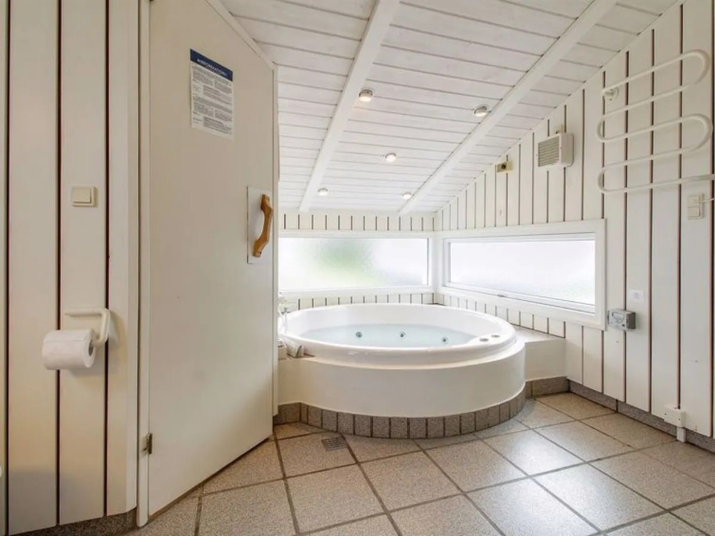 "Fyn" - 200m from the sea in NW Jutland