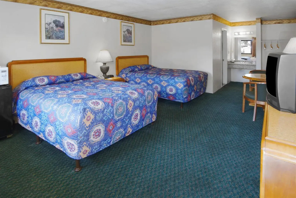 Red Roof Inn Bakersfield