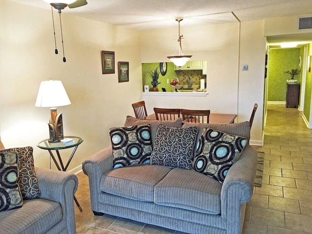 Holiday Towers 206 3 Br condo by RedAwning