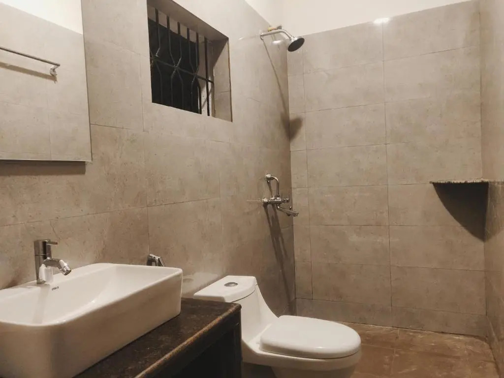 Morjim Sunset Hotel - 300 Meter to Morjim Beach with Pool & Kitchen Apartments