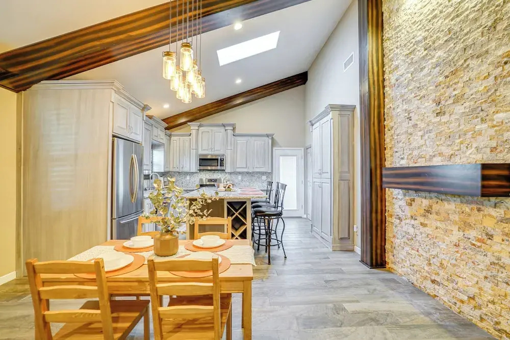 Unique El Paso Home w/ Patio ~ 1 Mi to The Shoppes