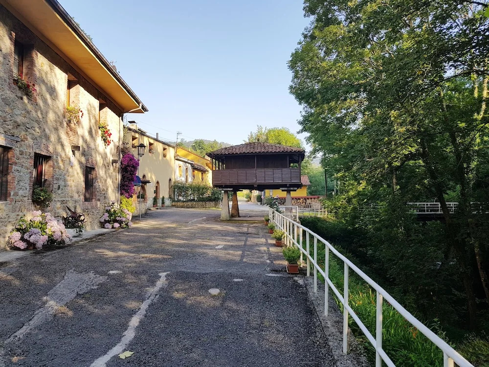 Rio España - Casa Rural Amplia 5 hab