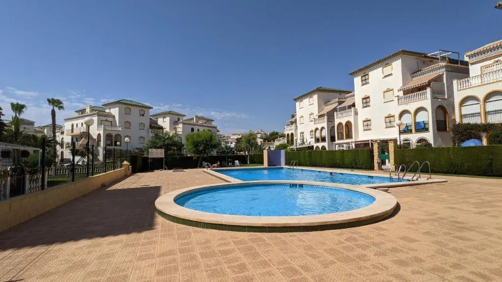 Two Bedroom, Ground Floor, Air-conditioned Apartment 300m from the Beach