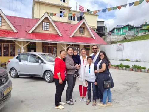 Dondrub Homestay & Resort