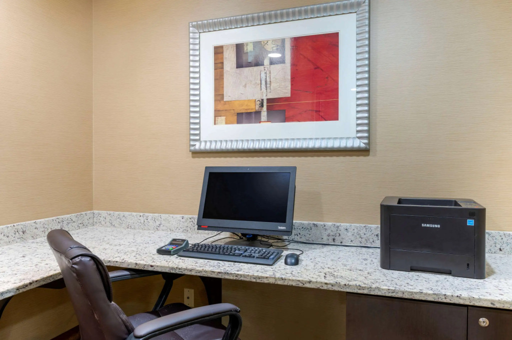 Comfort Suites Columbus Expo Center
