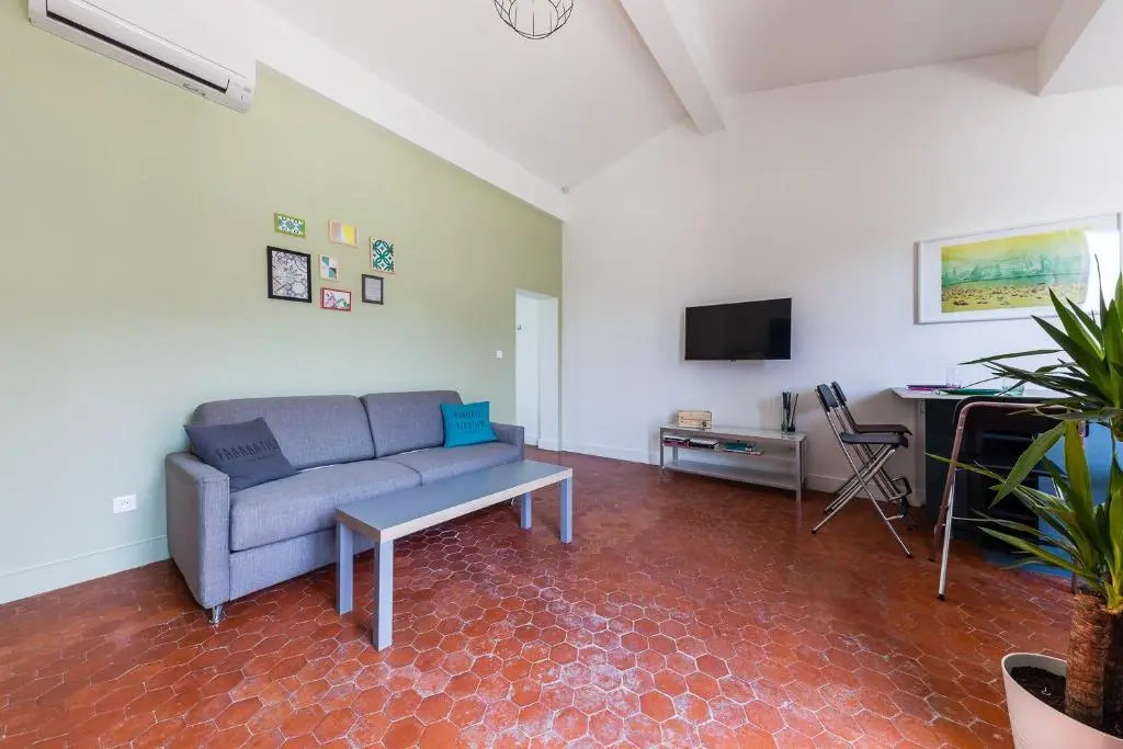 Chez Nous - 7 Appartements sur le Vieux Port