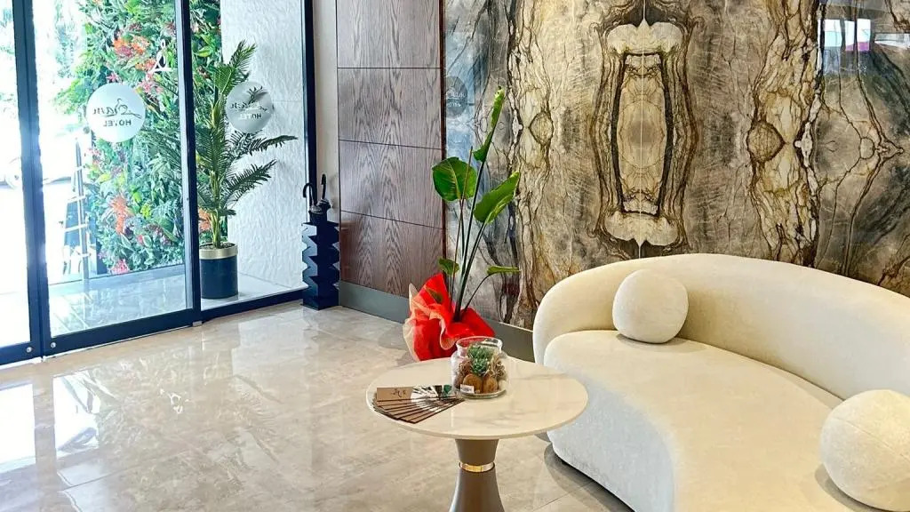 Sam Hotel