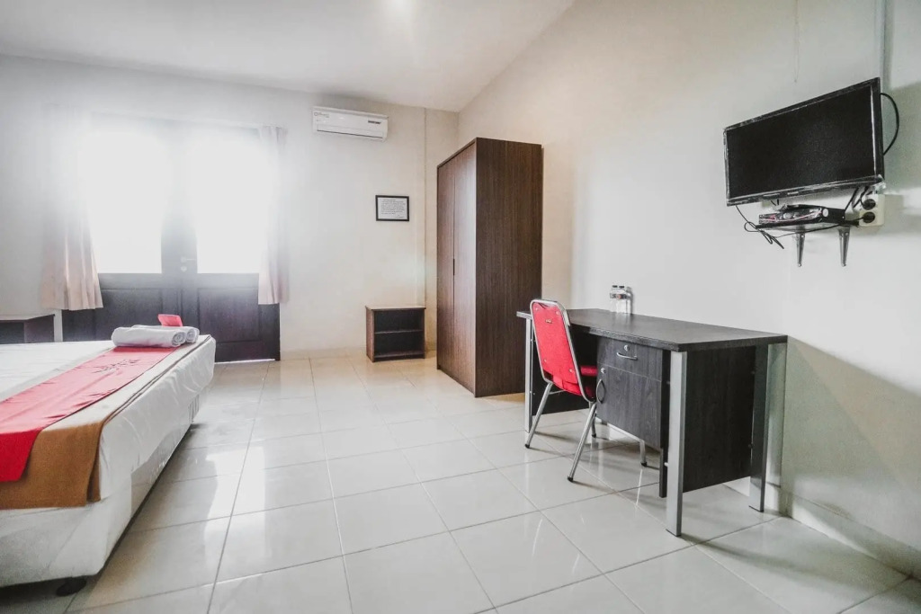 RedDoorz @ Jalan Hayam Wuruk Lampung