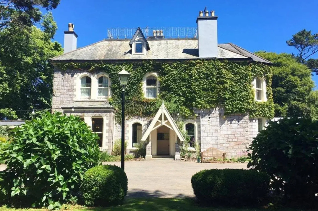 Penmorvah Manor Hotel