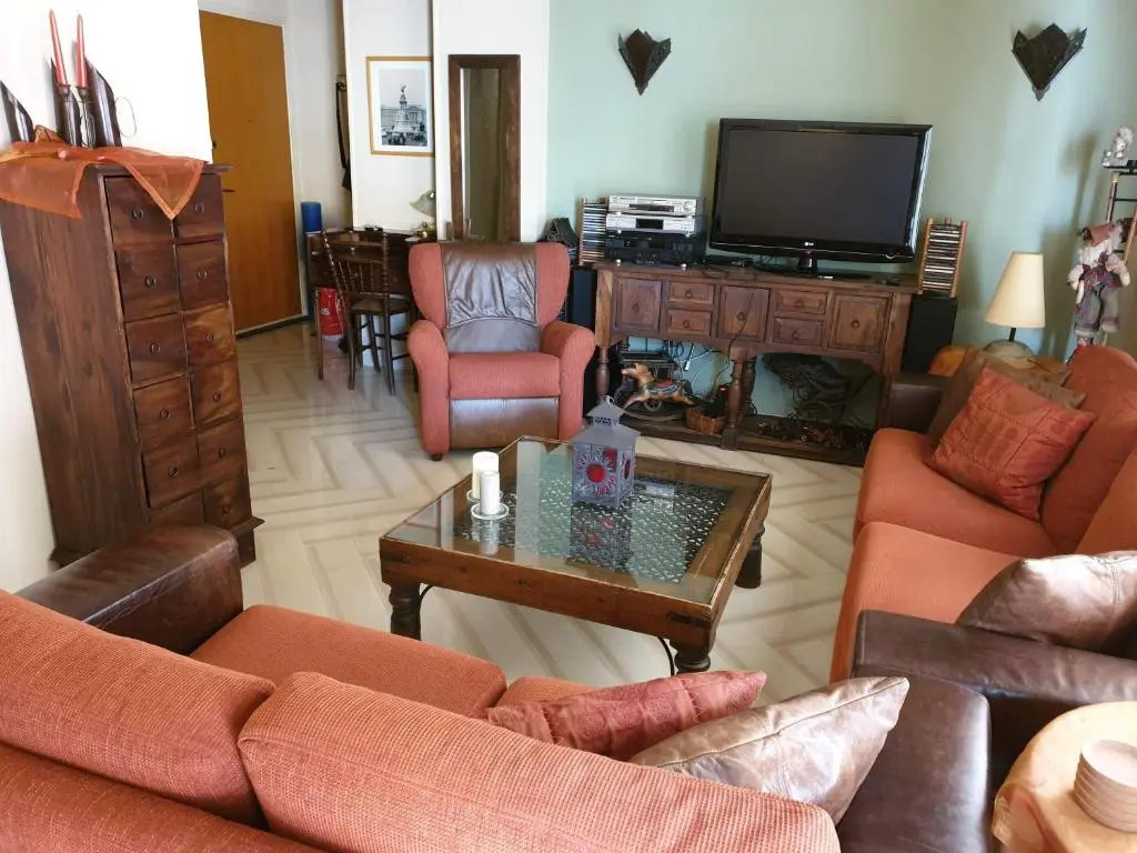 Efi'S House