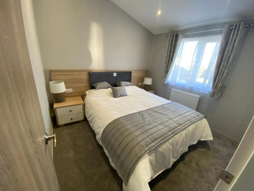 Brand new Sea view beach lodge Trecco bay 3 bedroom