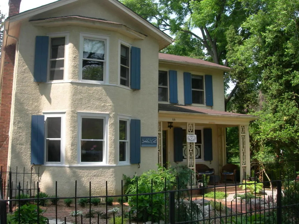 The Historic Pacific Bed & Breakfast