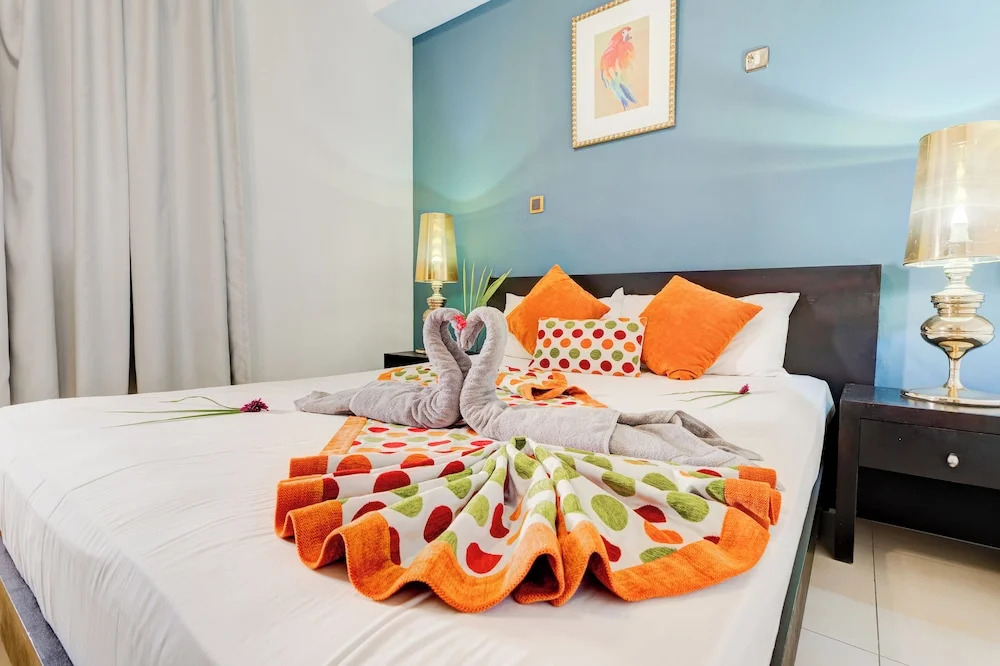 Pereybere Apartment private Balcony (free breakfast)