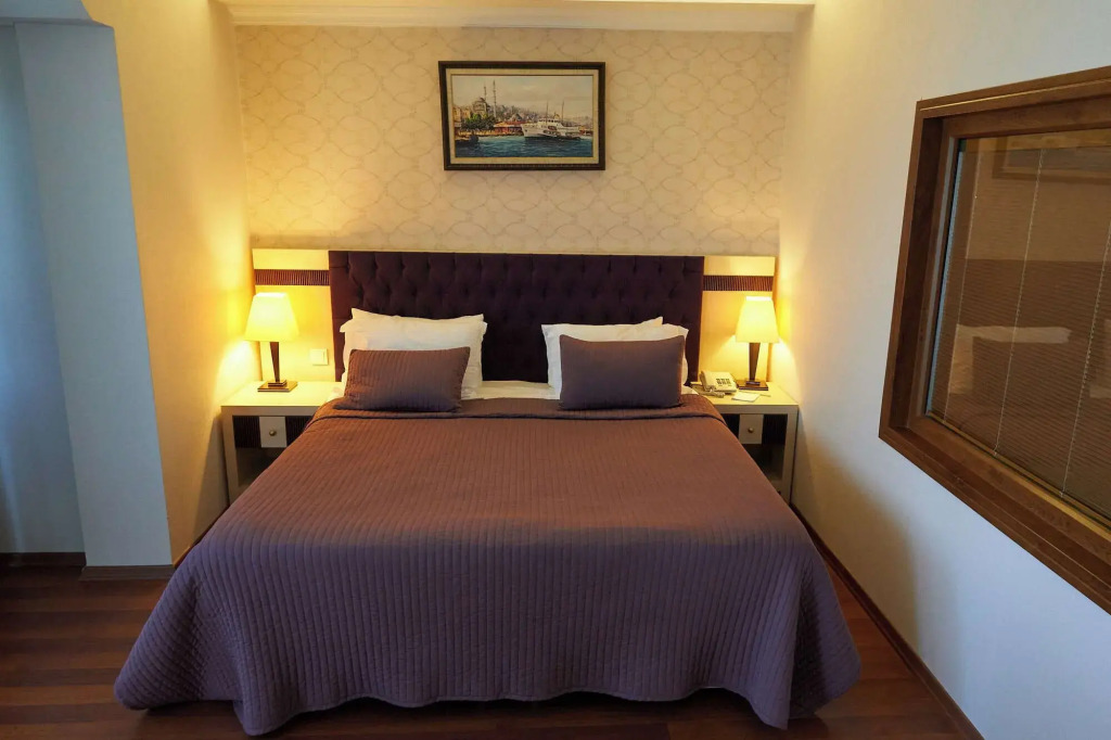 Phellos Suites Boutique Hotel