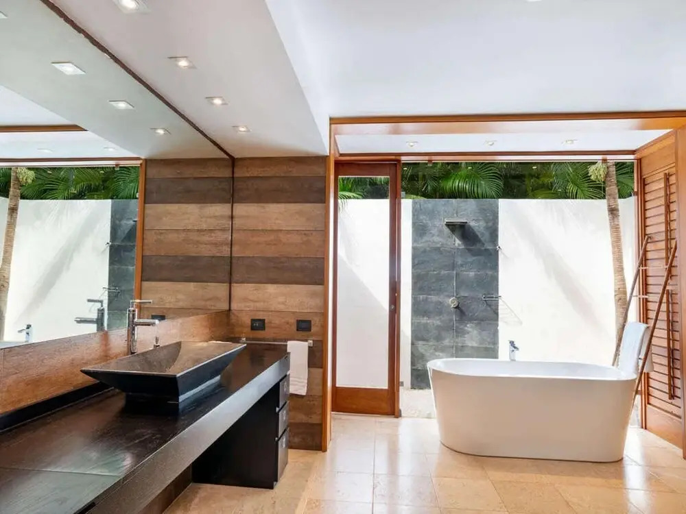 Sunny Vacation Villa 80