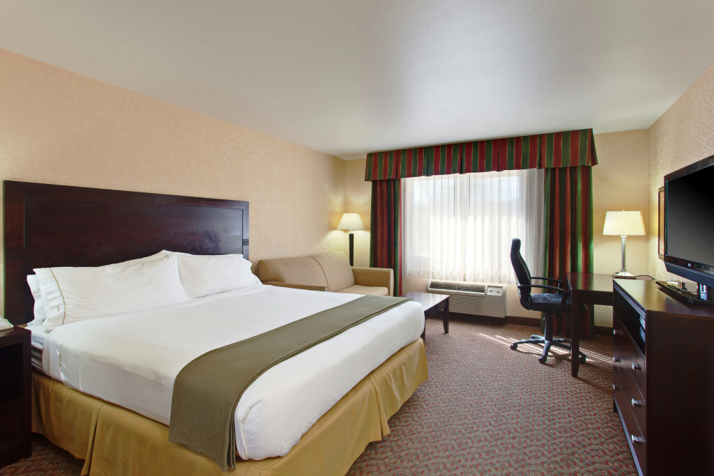 Holiday Inn Express Temecula by IHG
