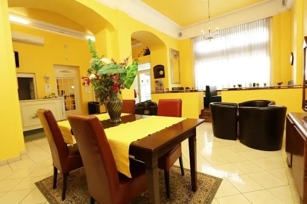 Hotel Berlioz EuroAirport Basel - Mulhouse - Freiburg