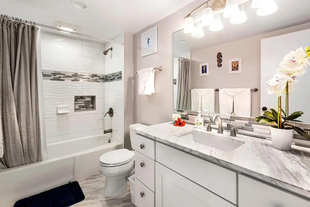 Kona Makai 1-204 Oceanview! AC! Remodeled! 2bd/2ba
