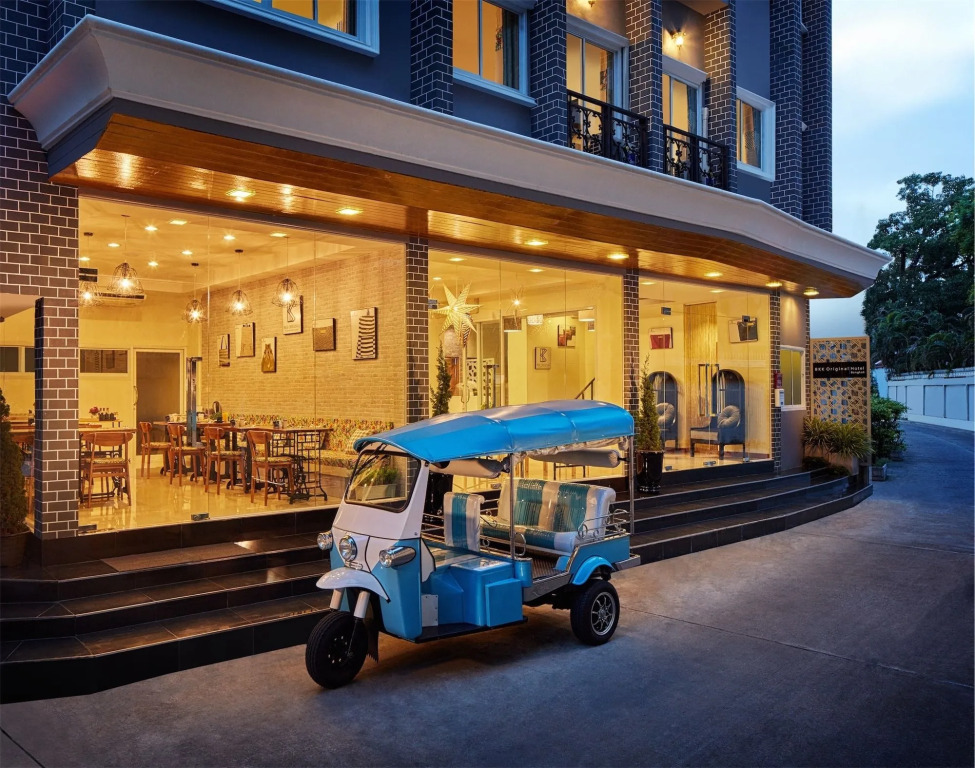 Bangkok River Loka Hotel
