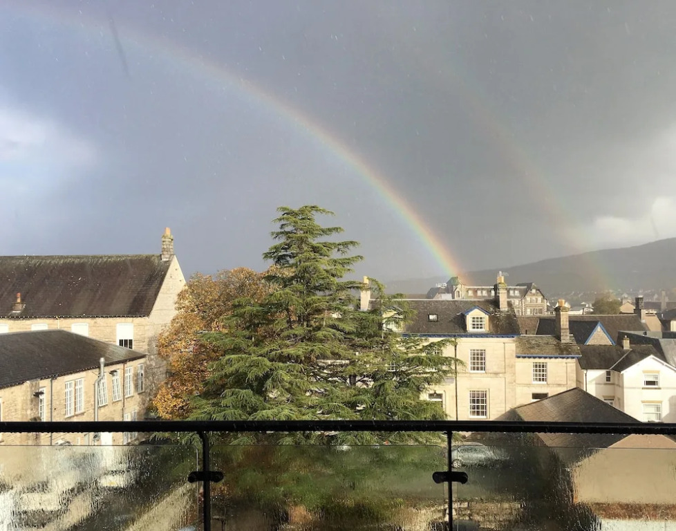 Central Kendal Deluxe